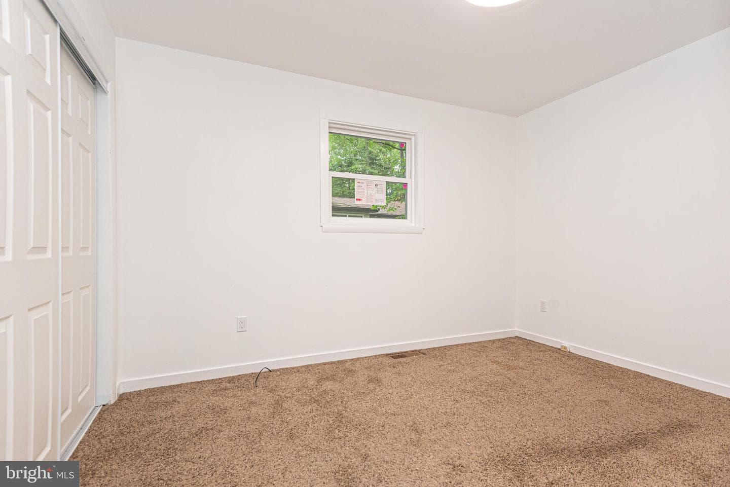 14 Hickory Way photo 13
