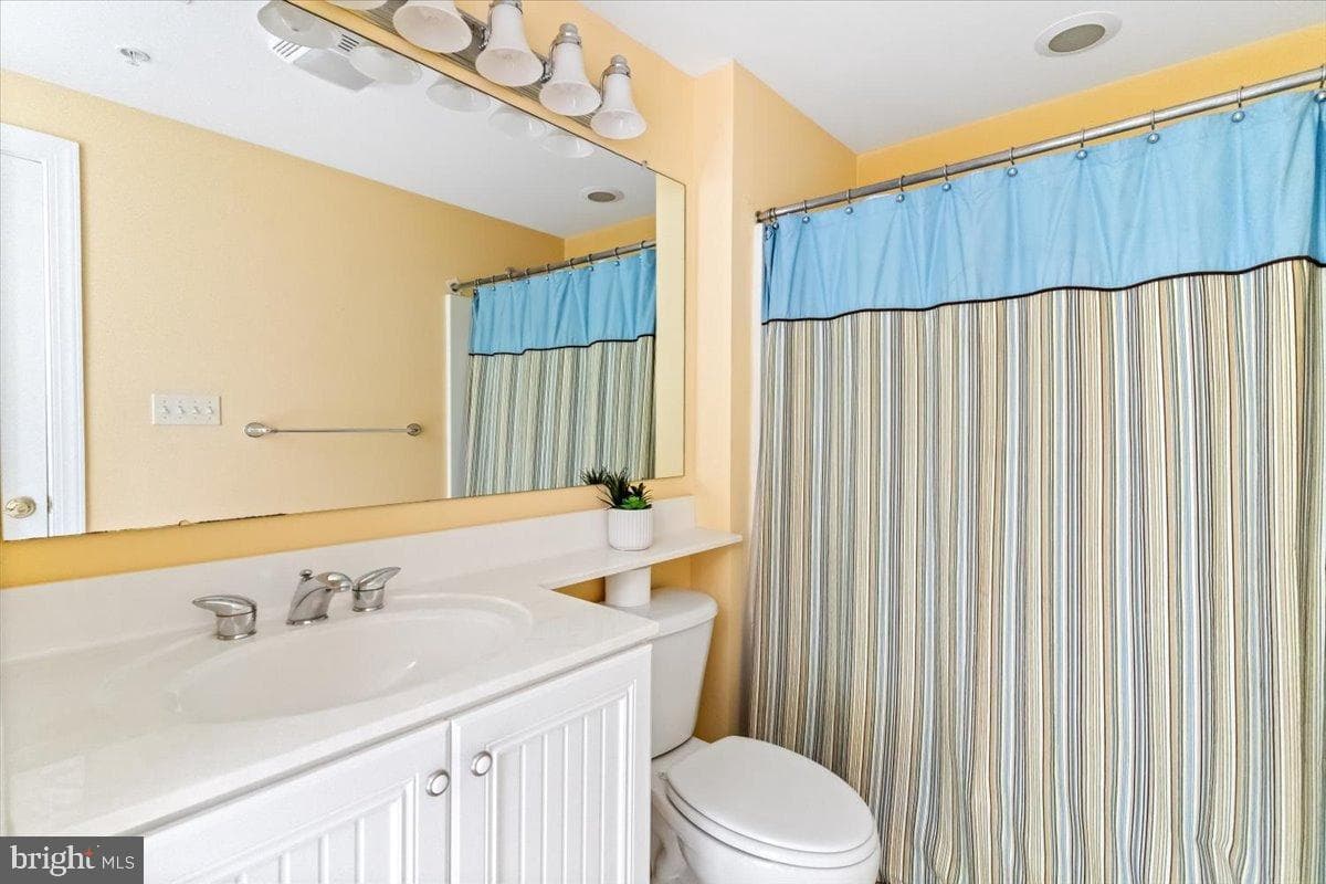 13700 Coastal Highway #302 photo 32