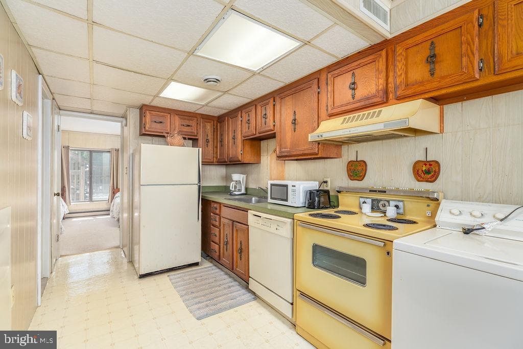 15 35th Street #206 photo 12
