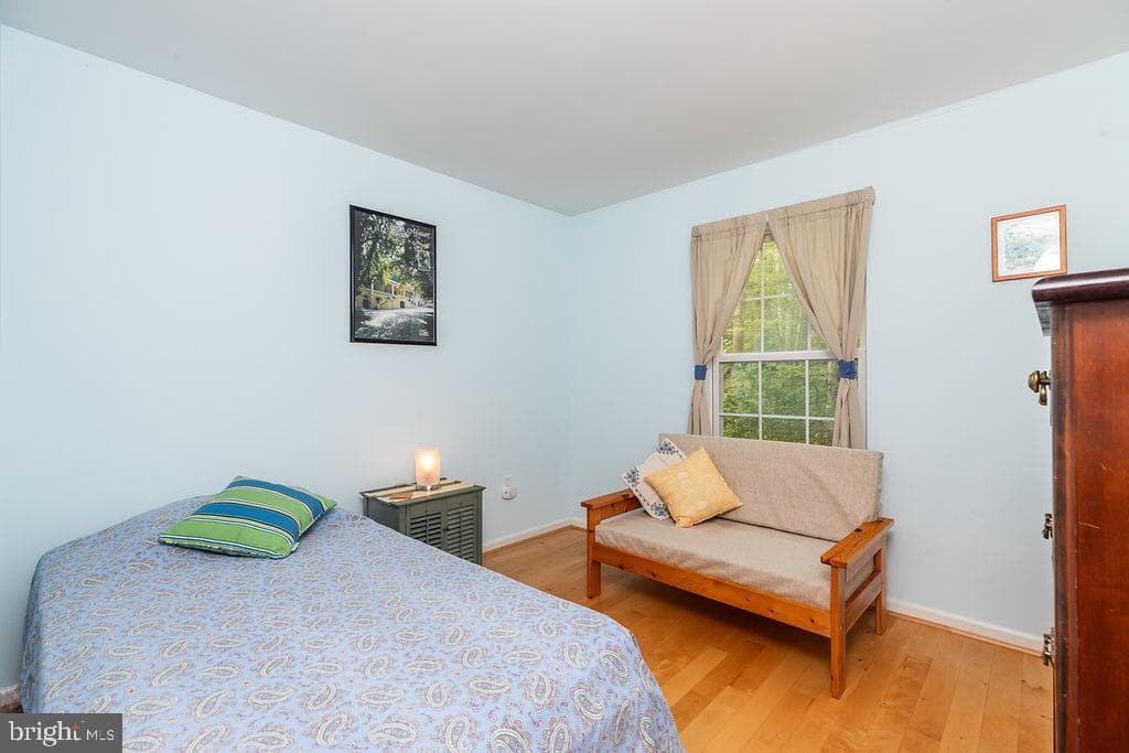 124 Camelot Circle photo 21