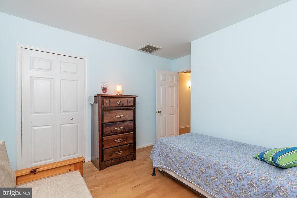 124 Camelot Circle photo 22