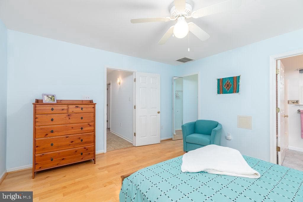124 Camelot Circle photo 29