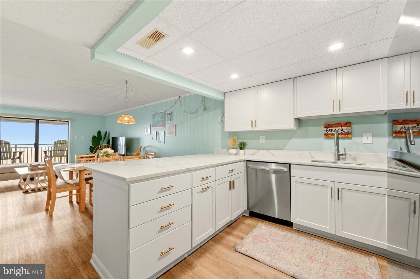 5001 Atlantic Avenue #402 photo 9