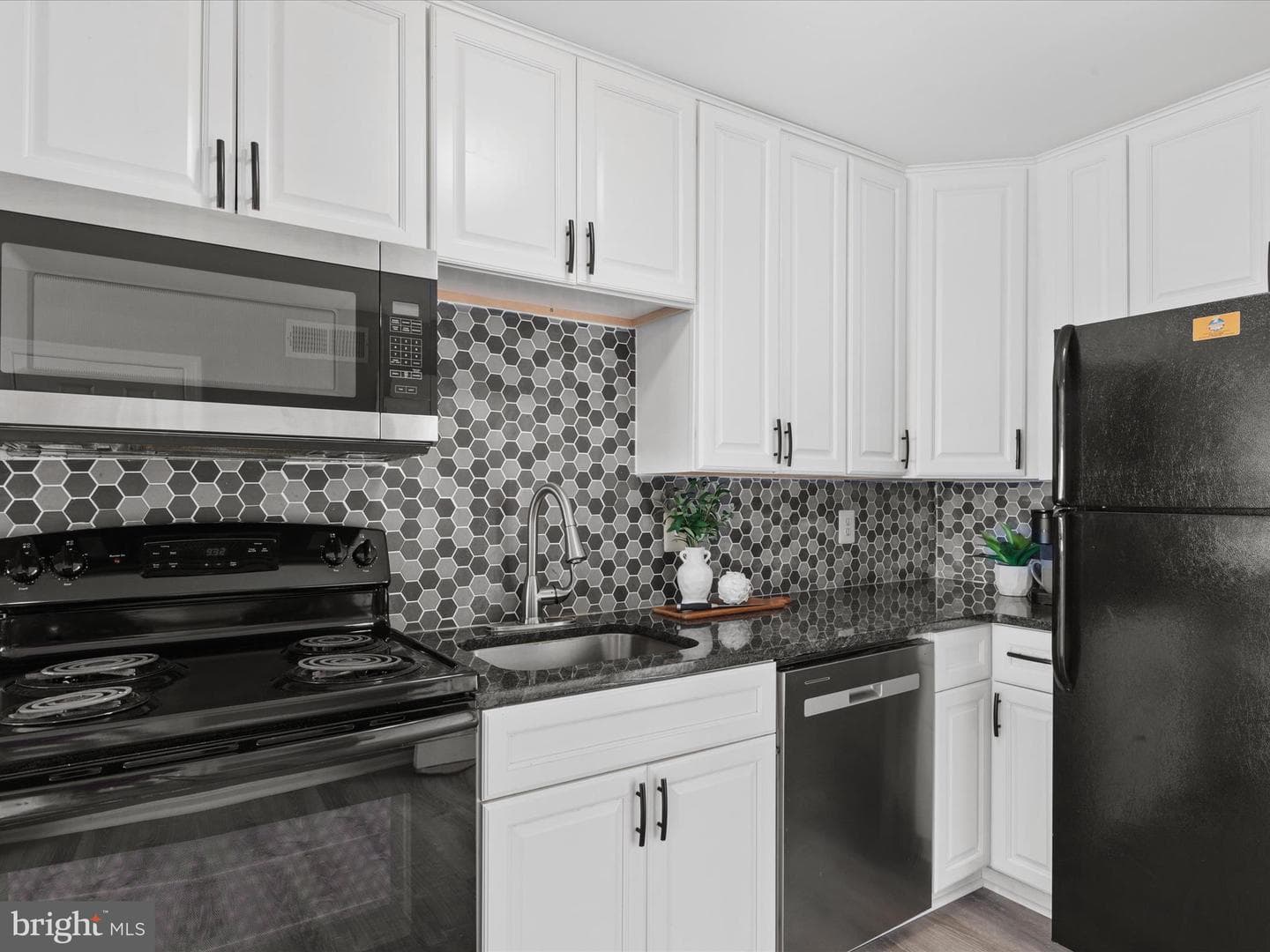 510 Penguin Drive #302 photo 17