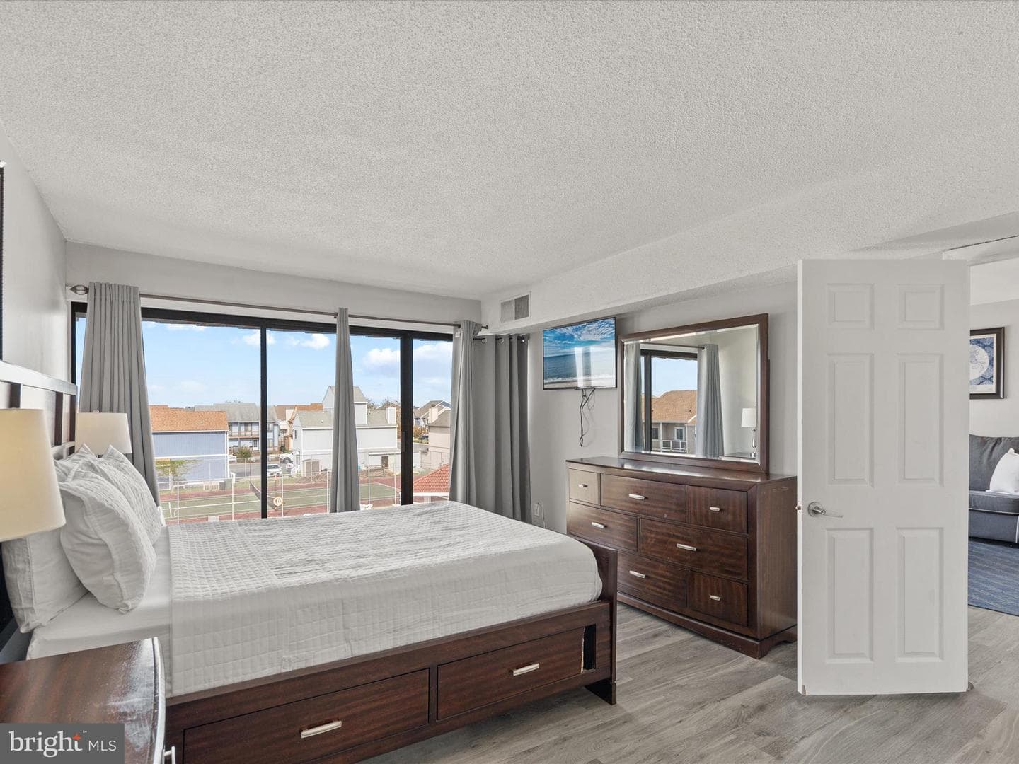 510 Penguin Drive #302 photo 26