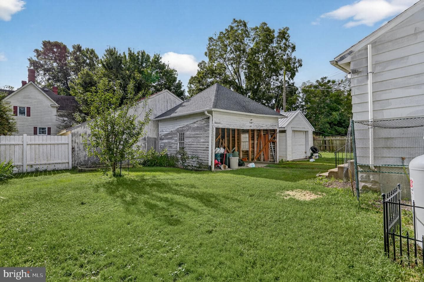 5 Clarke Avenue photo 35