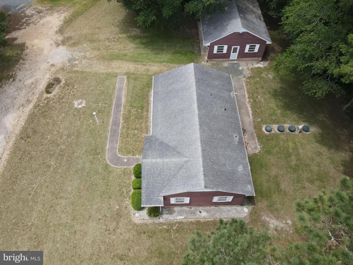 5803 Steffe Drive photo 4