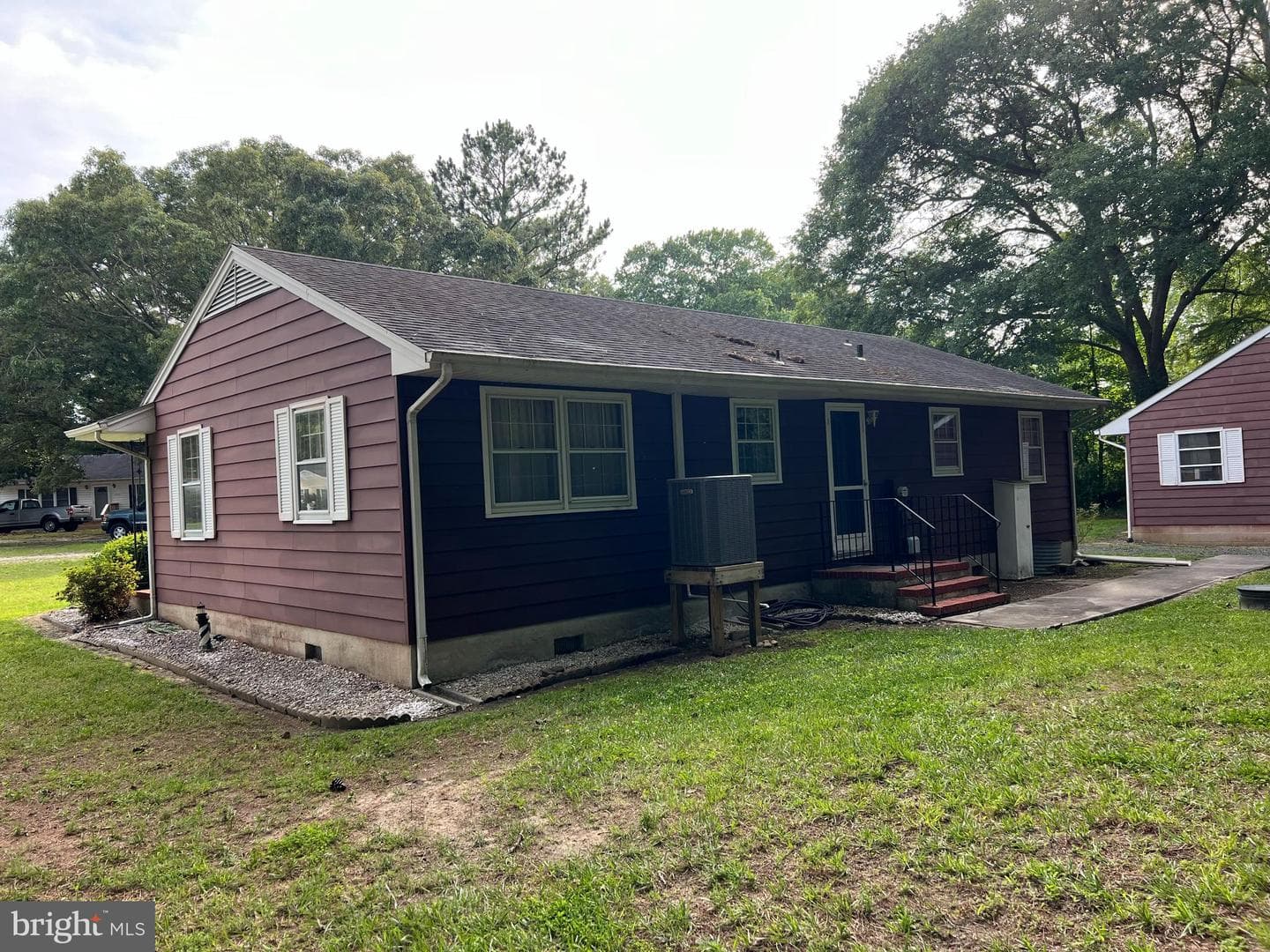 5803 Steffe Drive photo 9