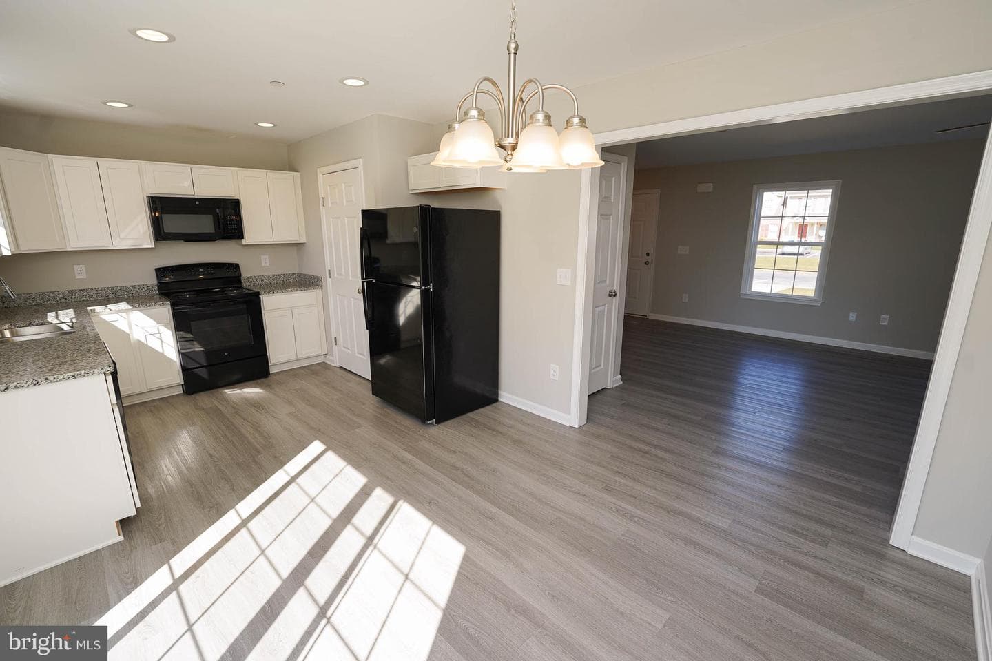 243 Morgans Court photo 10
