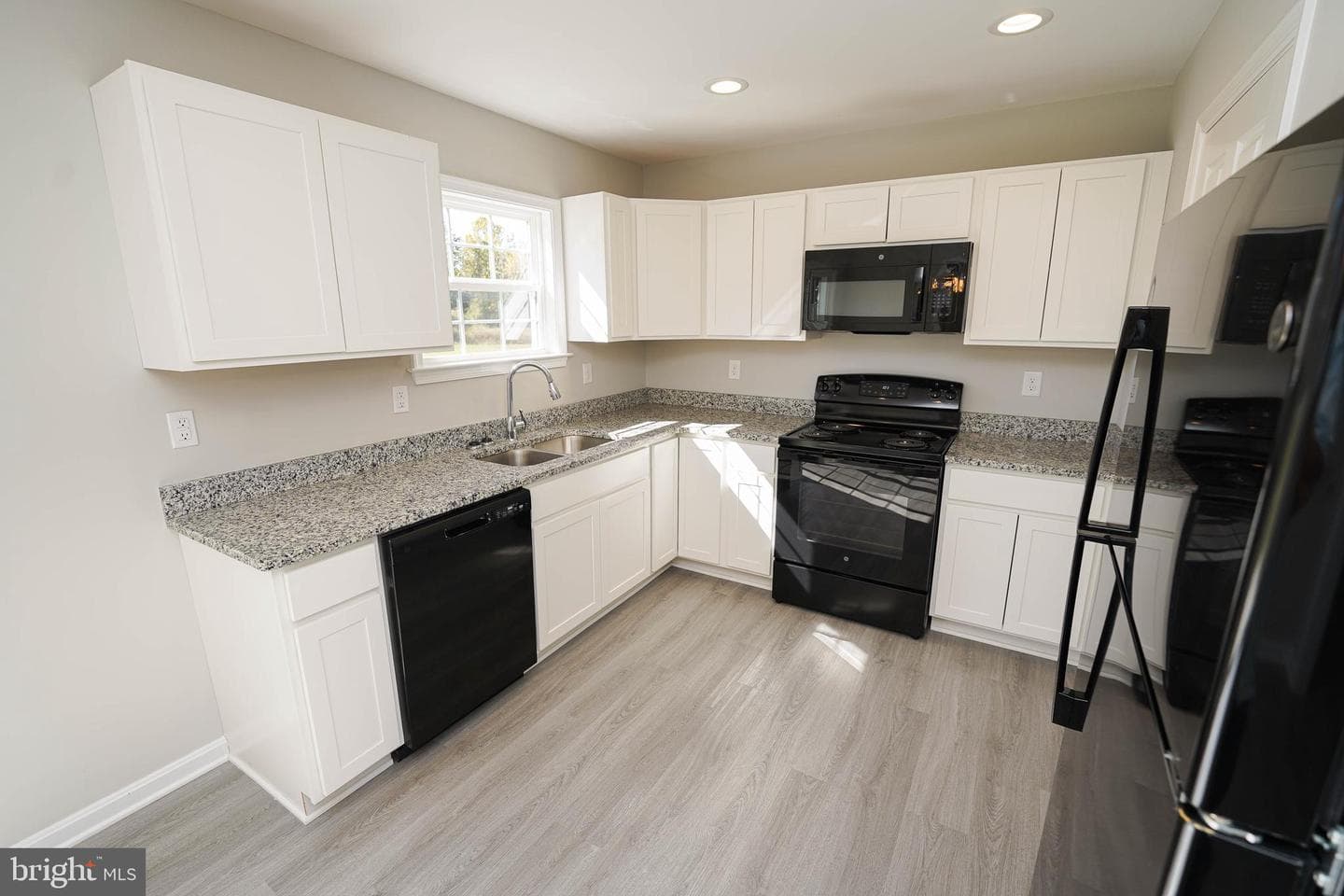 243 Morgans Court photo 15