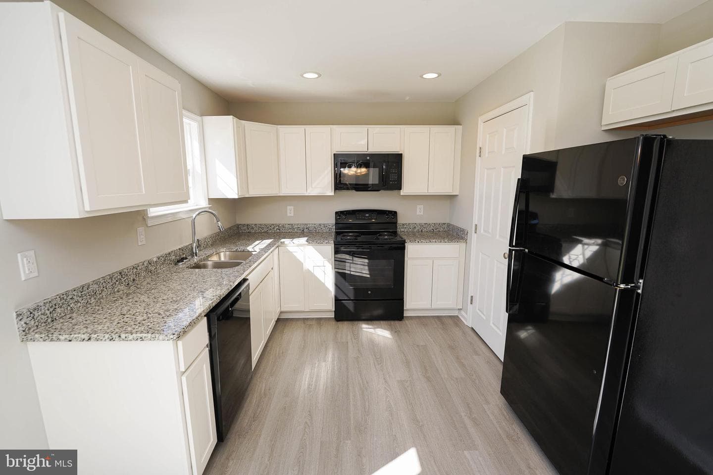 243 Morgans Court photo 16