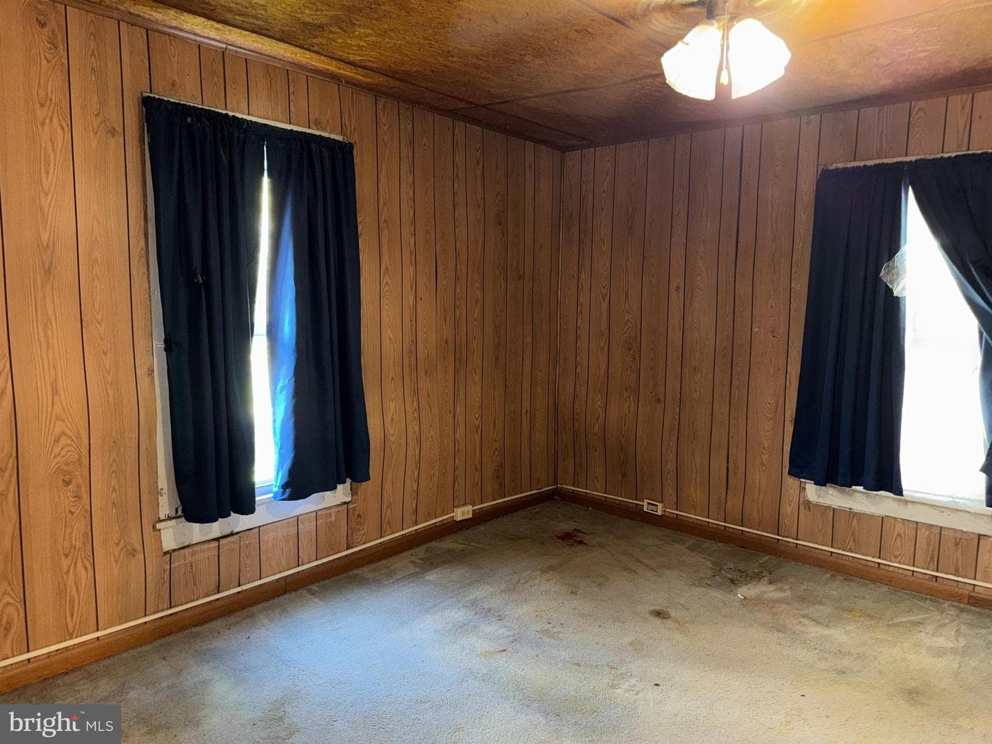 111 N Ross Street photo 7