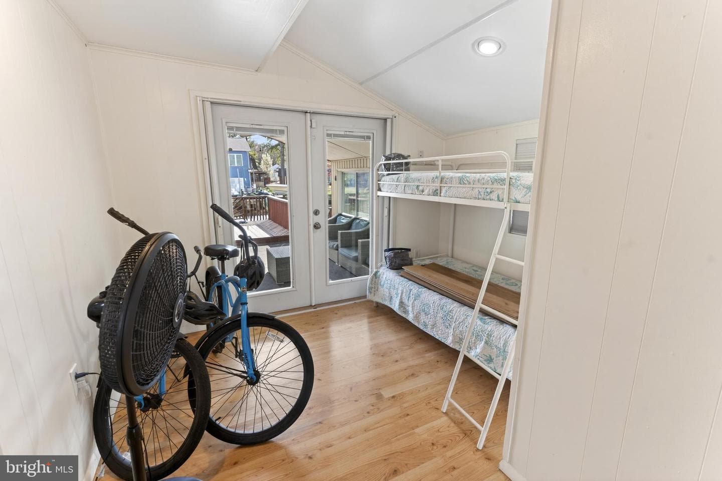386 Ocean Parkway photo 31