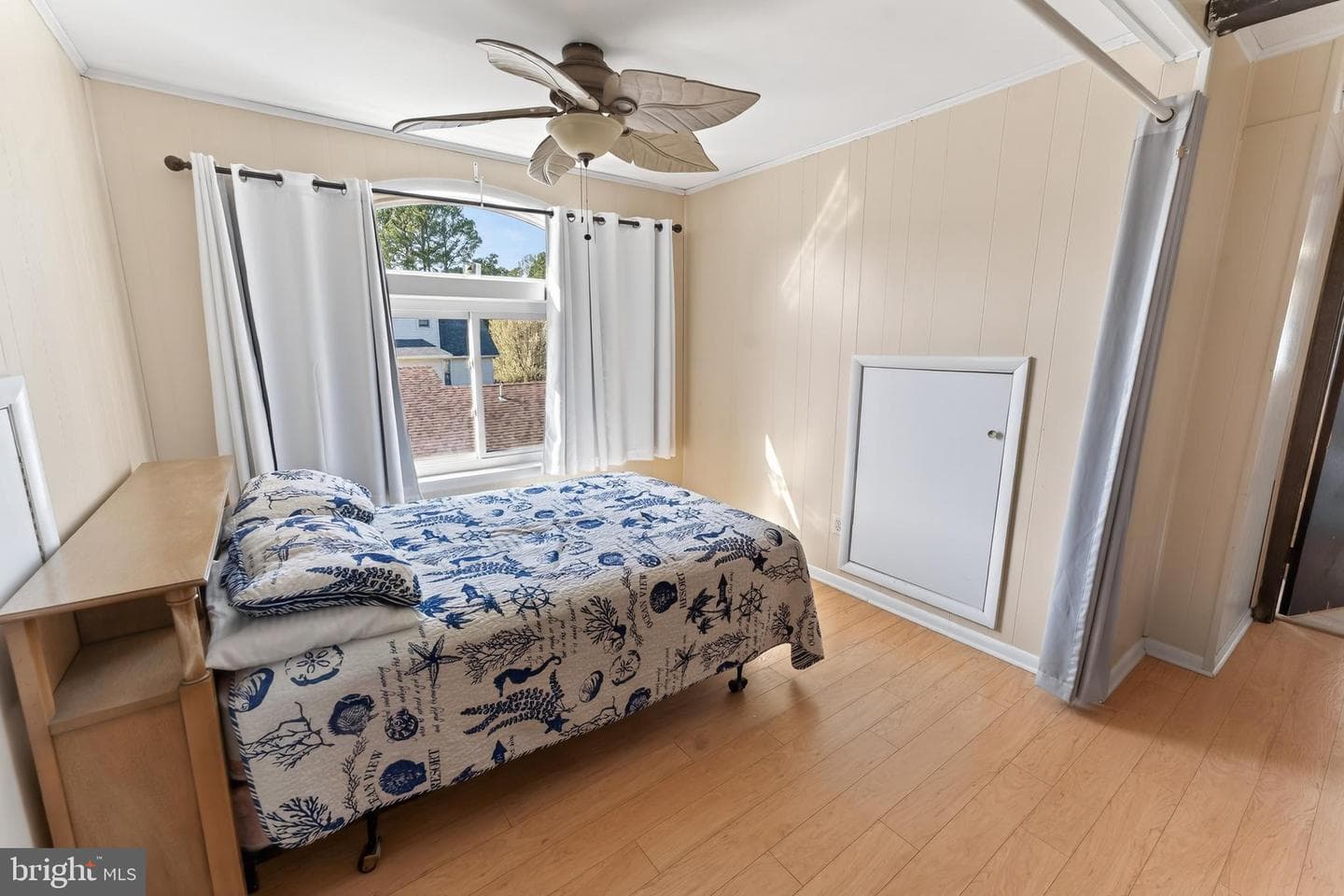 386 Ocean Parkway photo 37