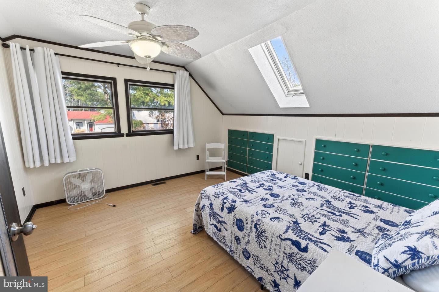 386 Ocean Parkway photo 40