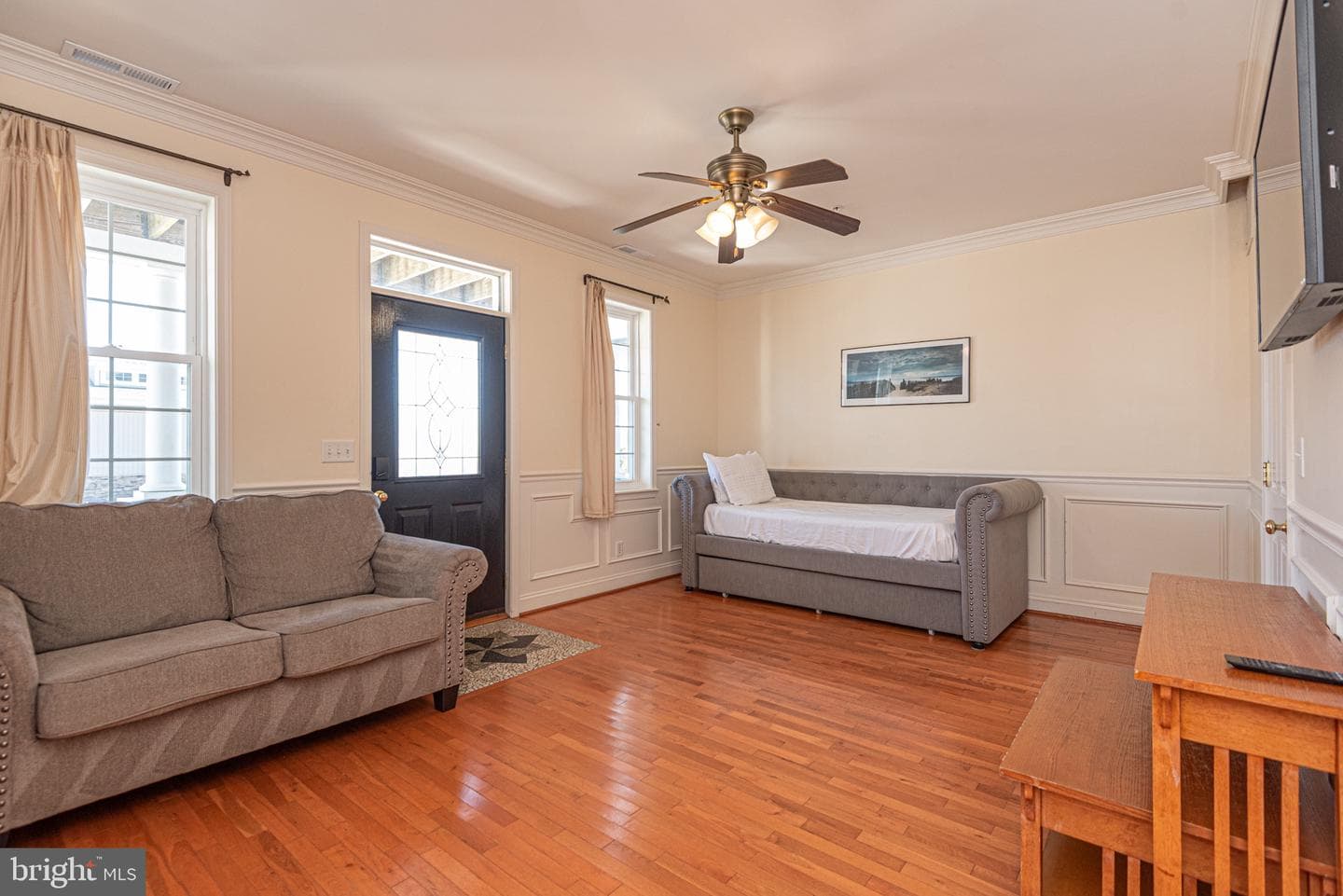 203 St Louis Avenue #b photo 2
