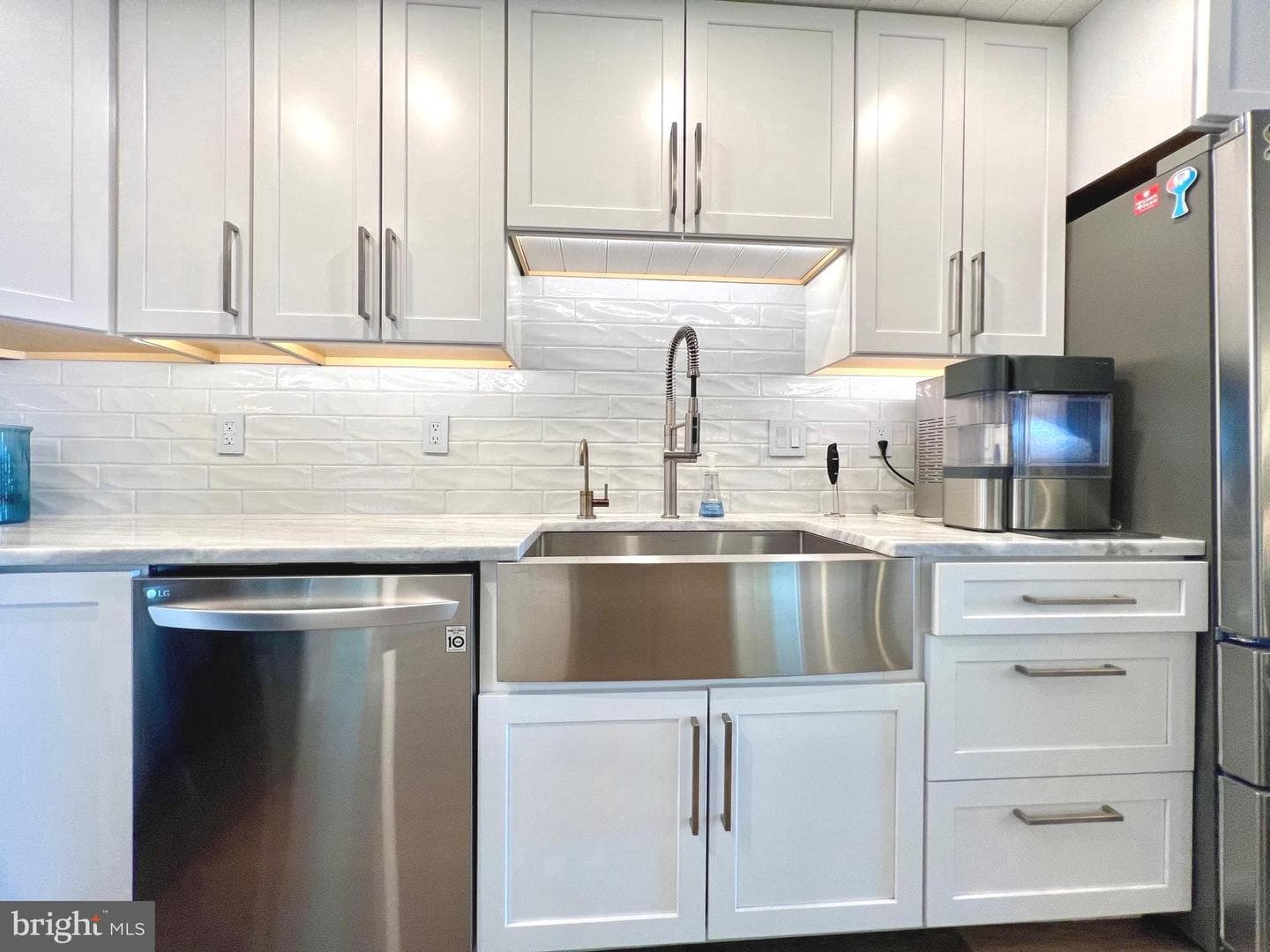 8203 Atlantic Avenue #705 photo 17