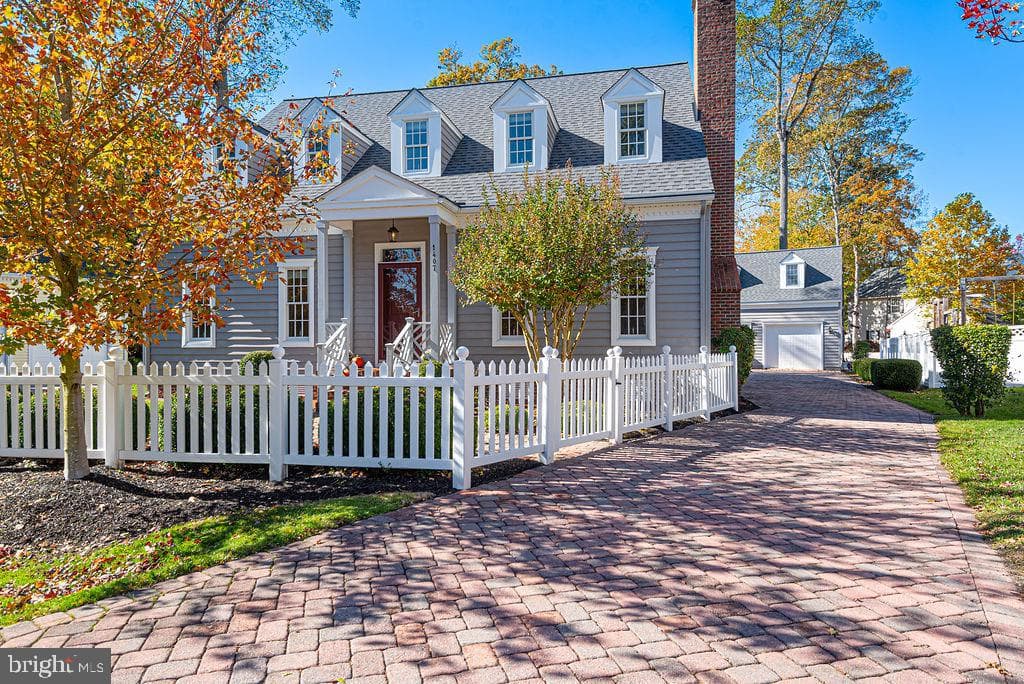 1407 N Chase Street photo 1