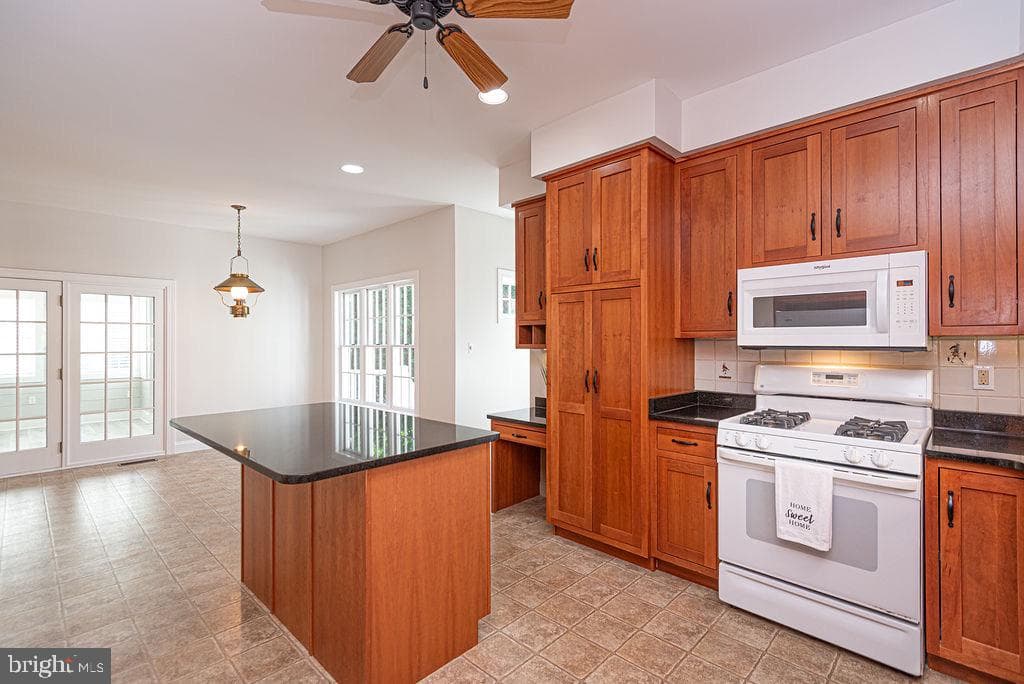 1407 N Chase Street photo 22