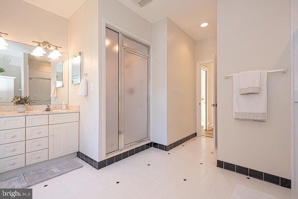 1407 N Chase Street photo 38