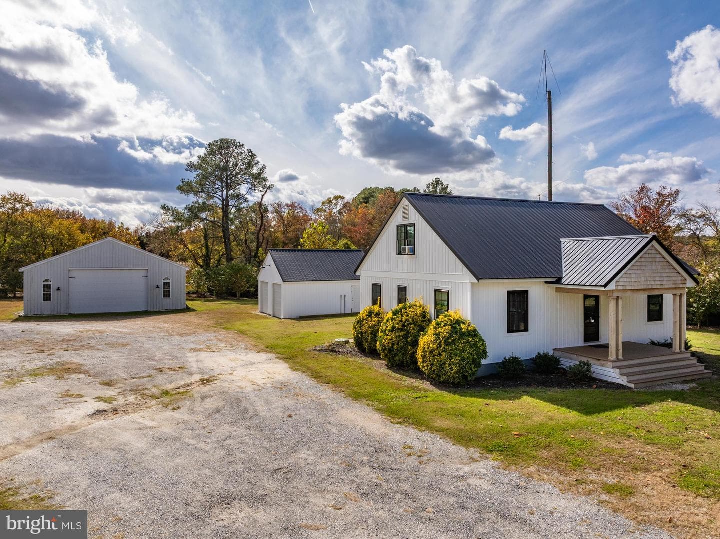 11212 Gum Point Road photo 3