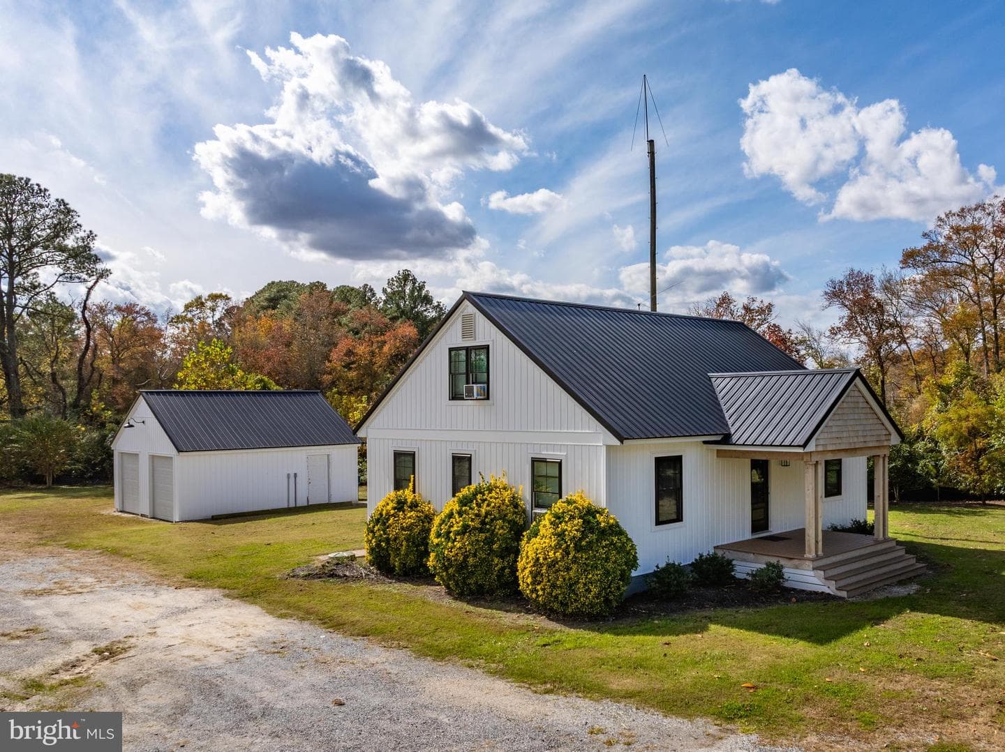 11212 Gum Point Road photo 4