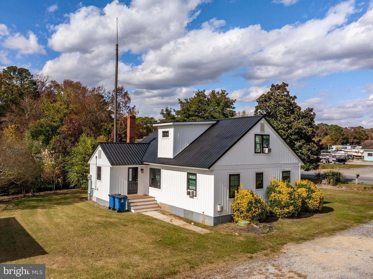 11212 Gum Point Road photo 6