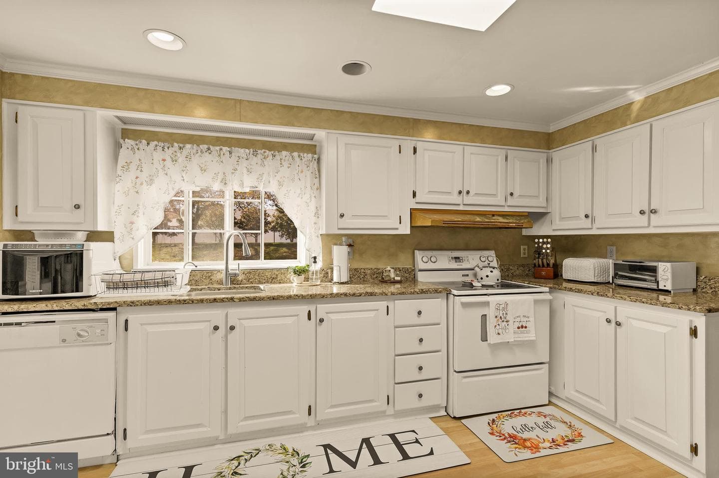 13 E Wind Drive photo 4