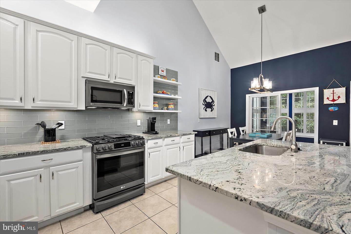 20 Chatham Court photo 32
