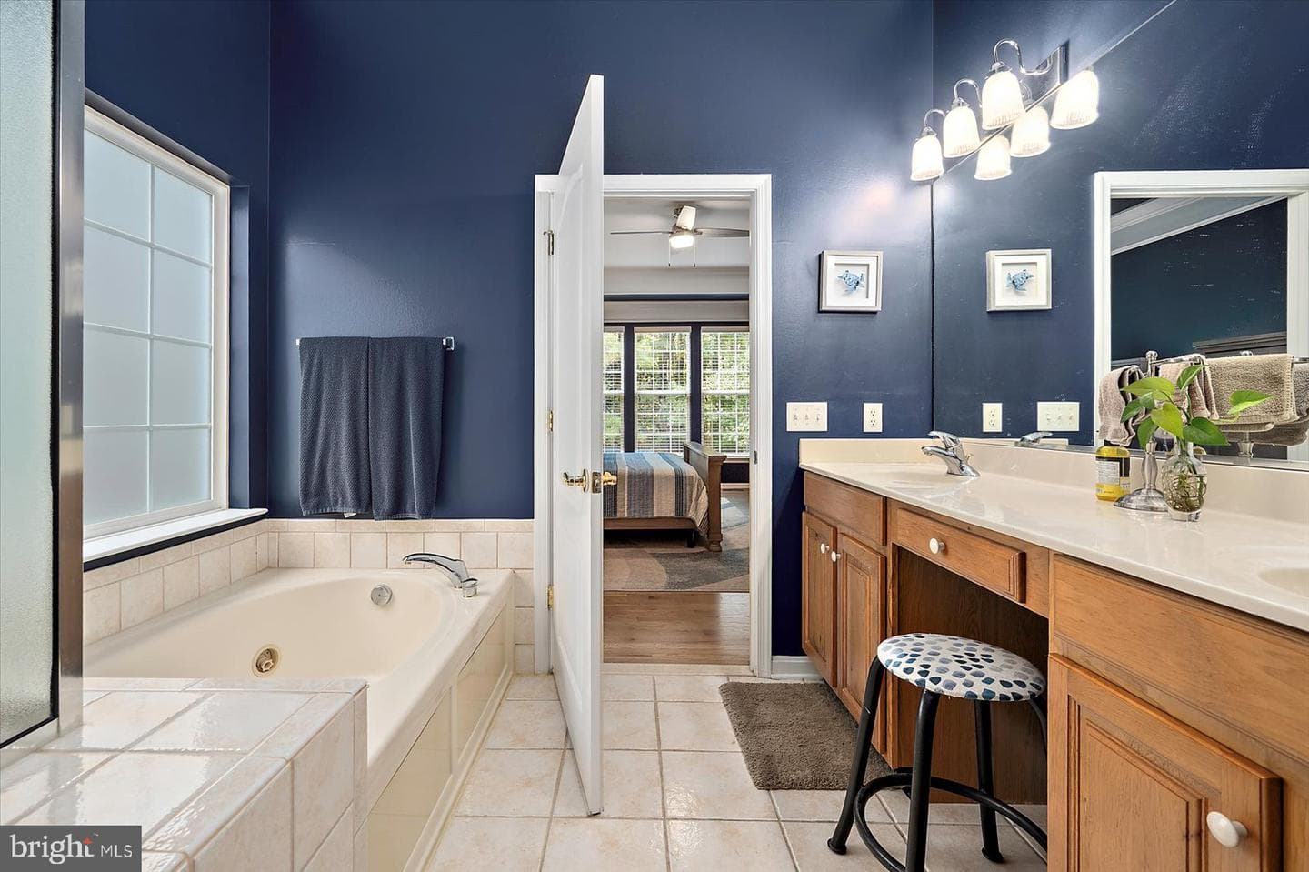 20 Chatham Court photo 44
