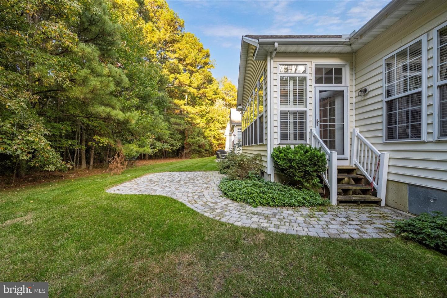 20 Chatham Court photo 56