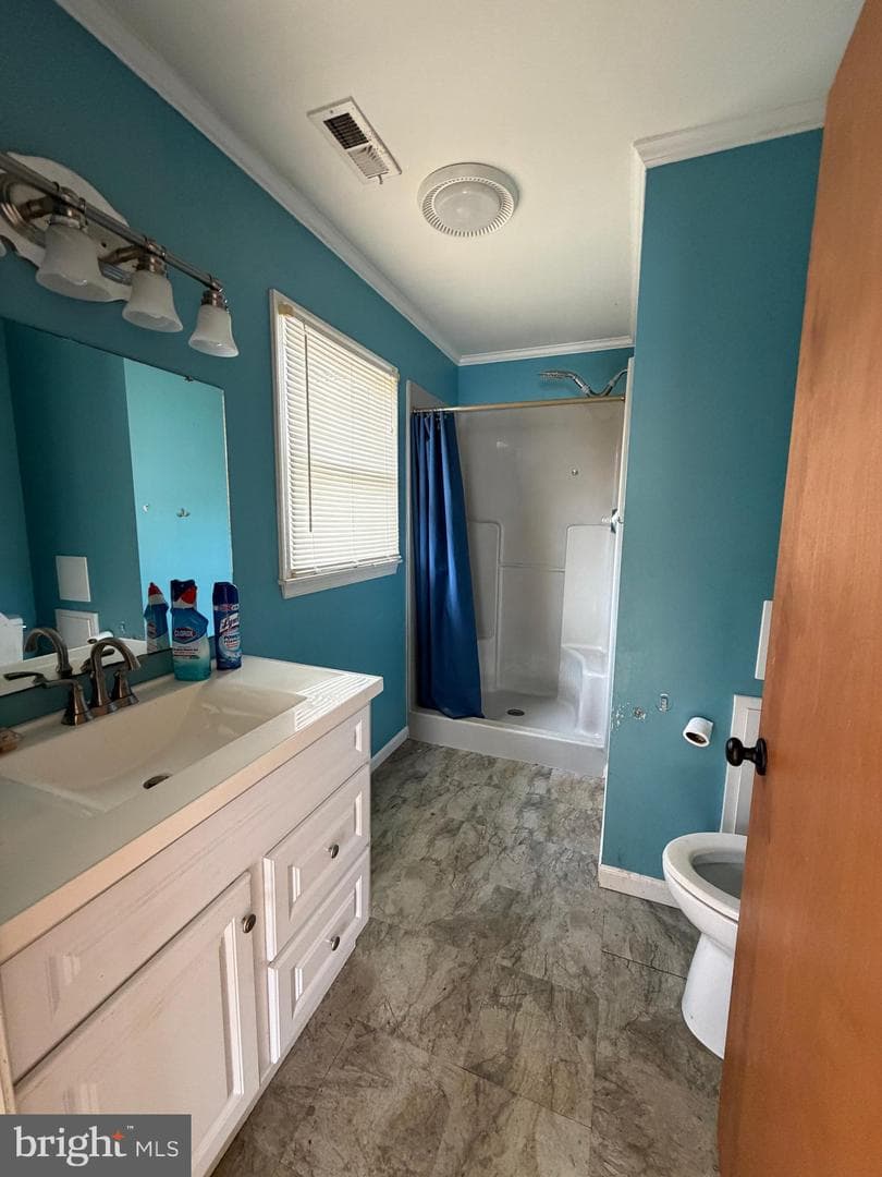 100 Esham Avenue photo 12