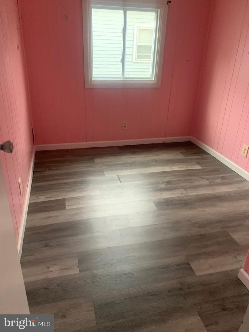 13318 Colonial Road photo 11