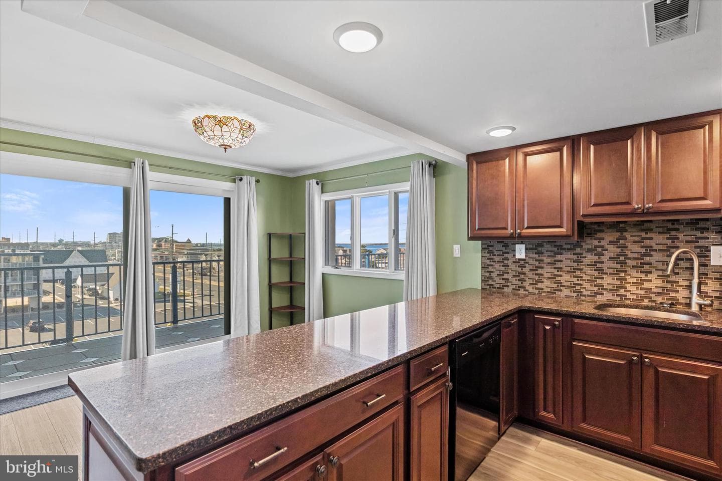 8 89th Street #402 photo 36