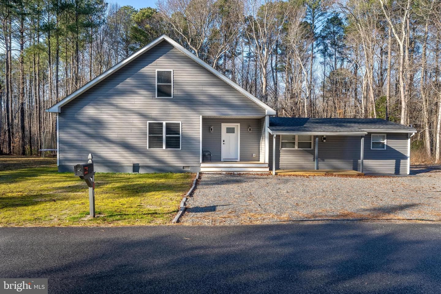 10231 Henry Road photo 1
