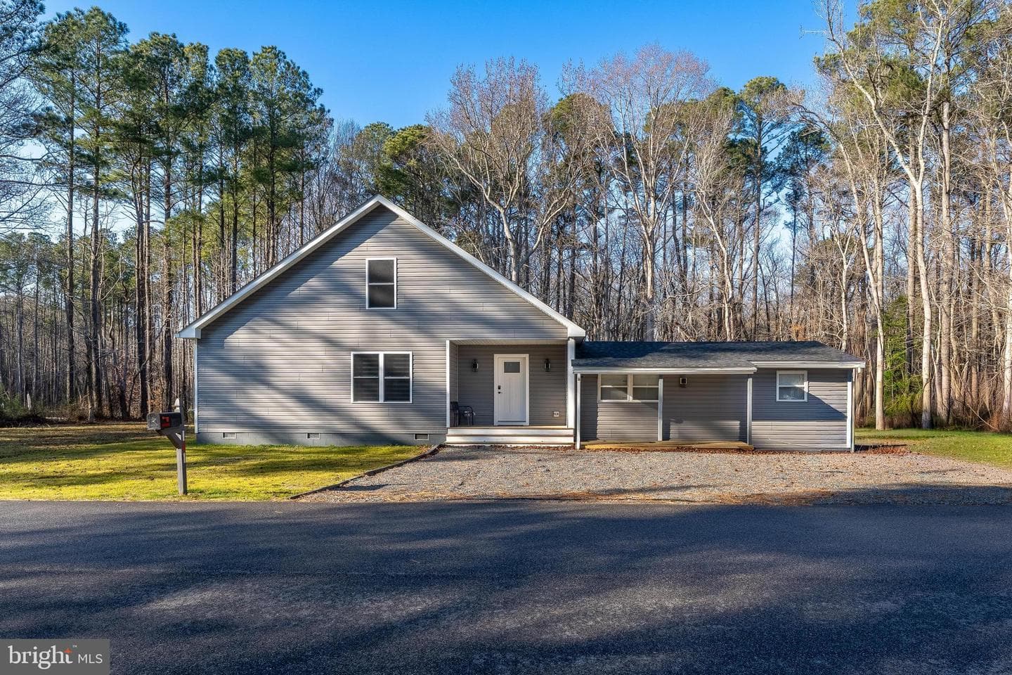 10231 Henry Road photo 2