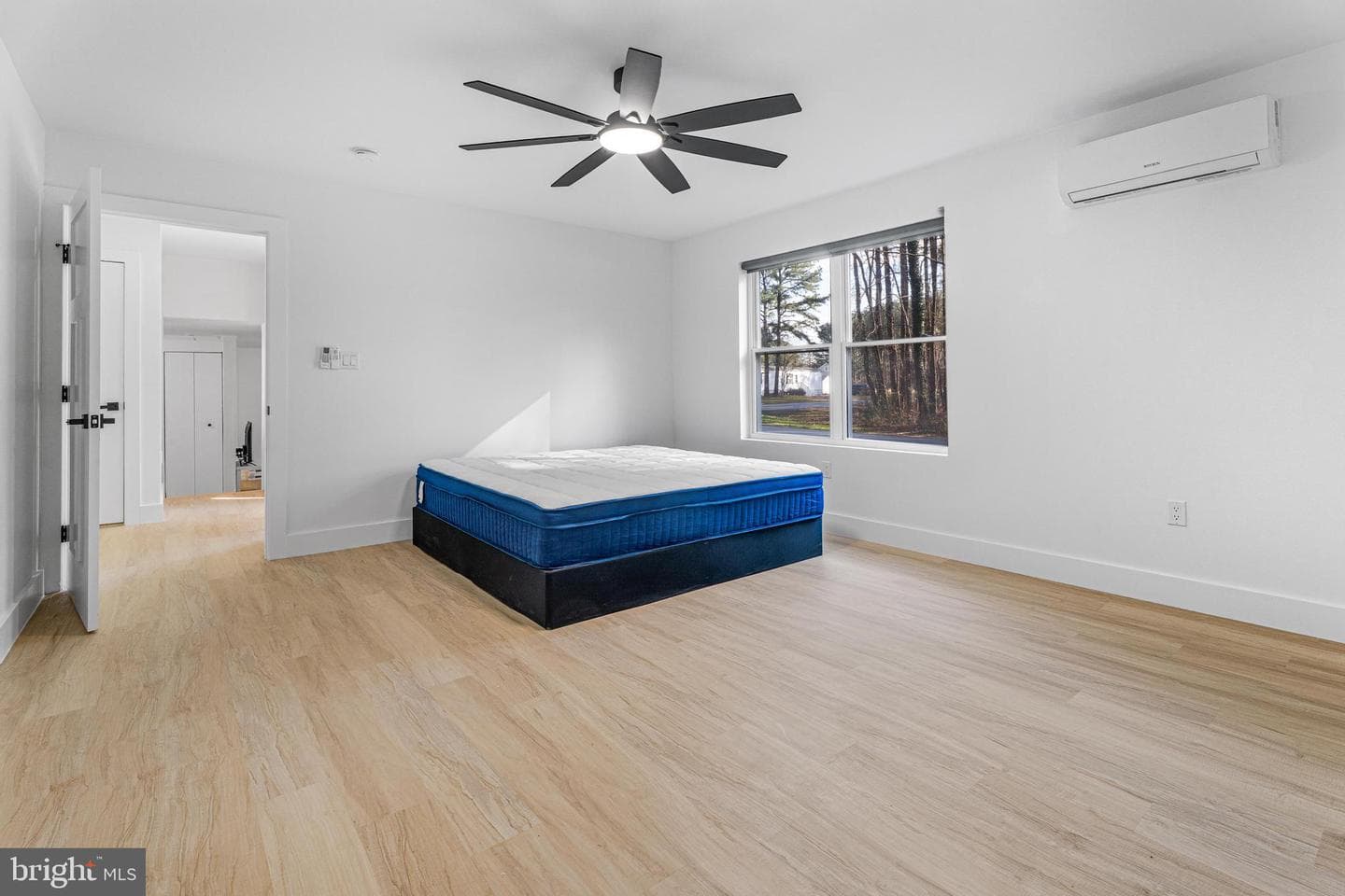 10231 Henry Road photo 25