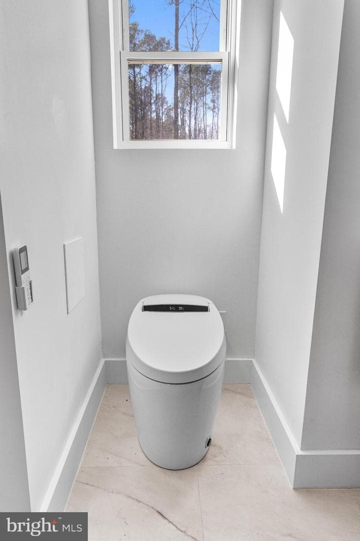 10231 Henry Road photo 32