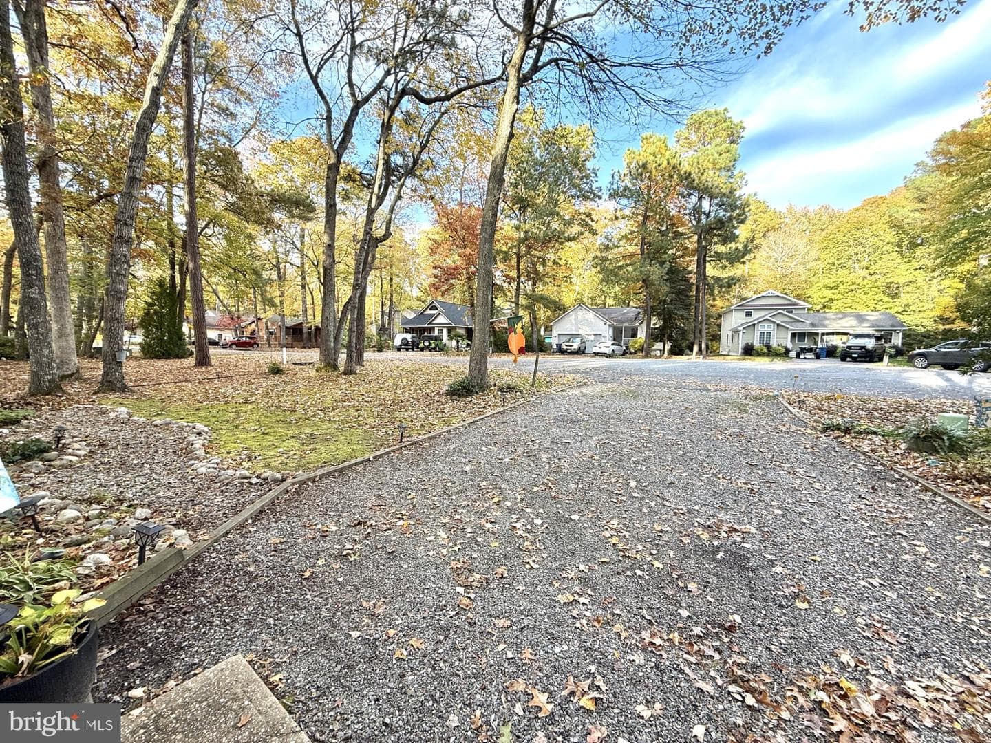 16 Hickory Way photo 9