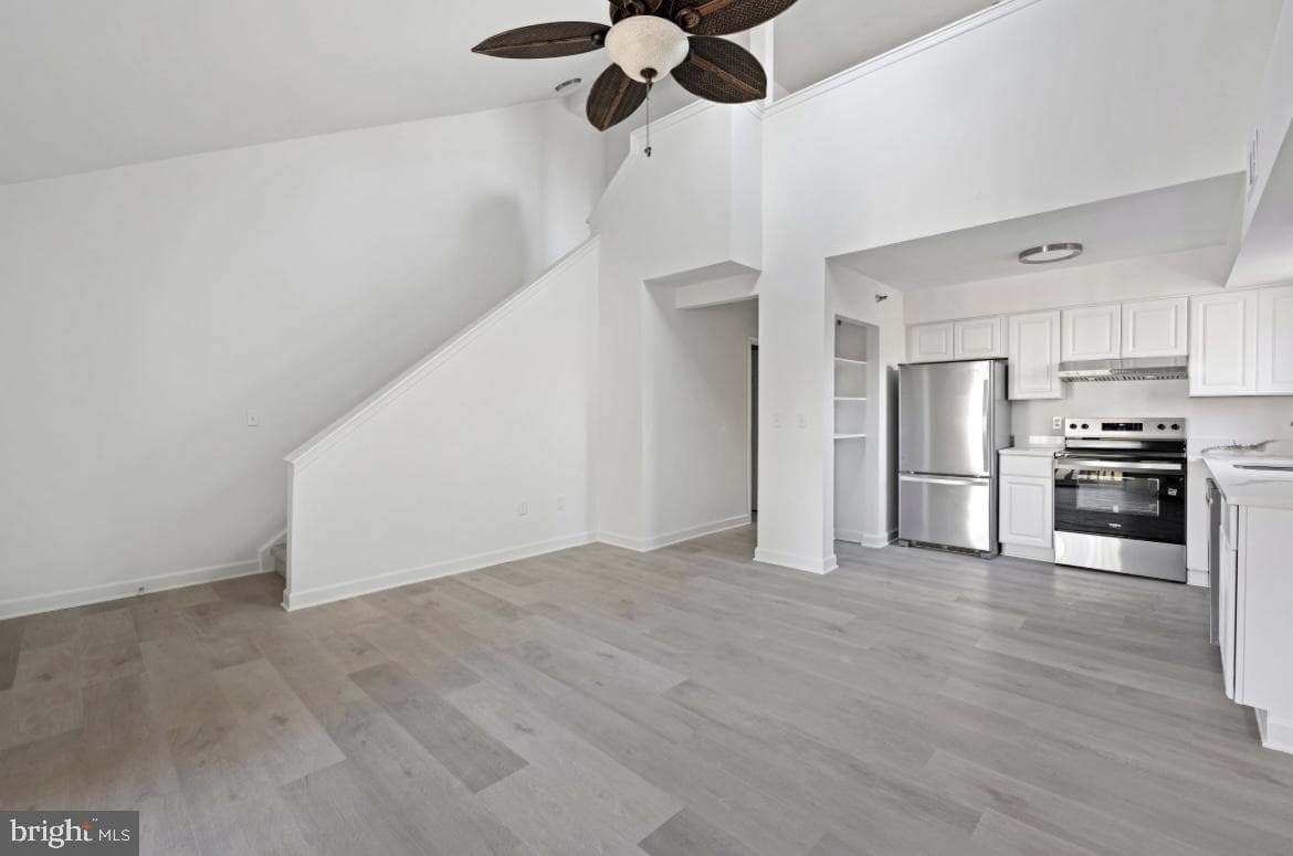 14300 Jarvis Avenue #b30102 photo 4