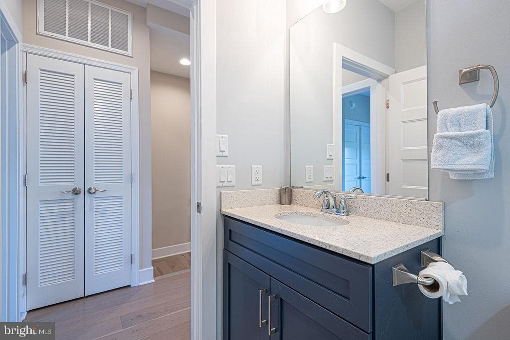 220 25th Street #d photo 32