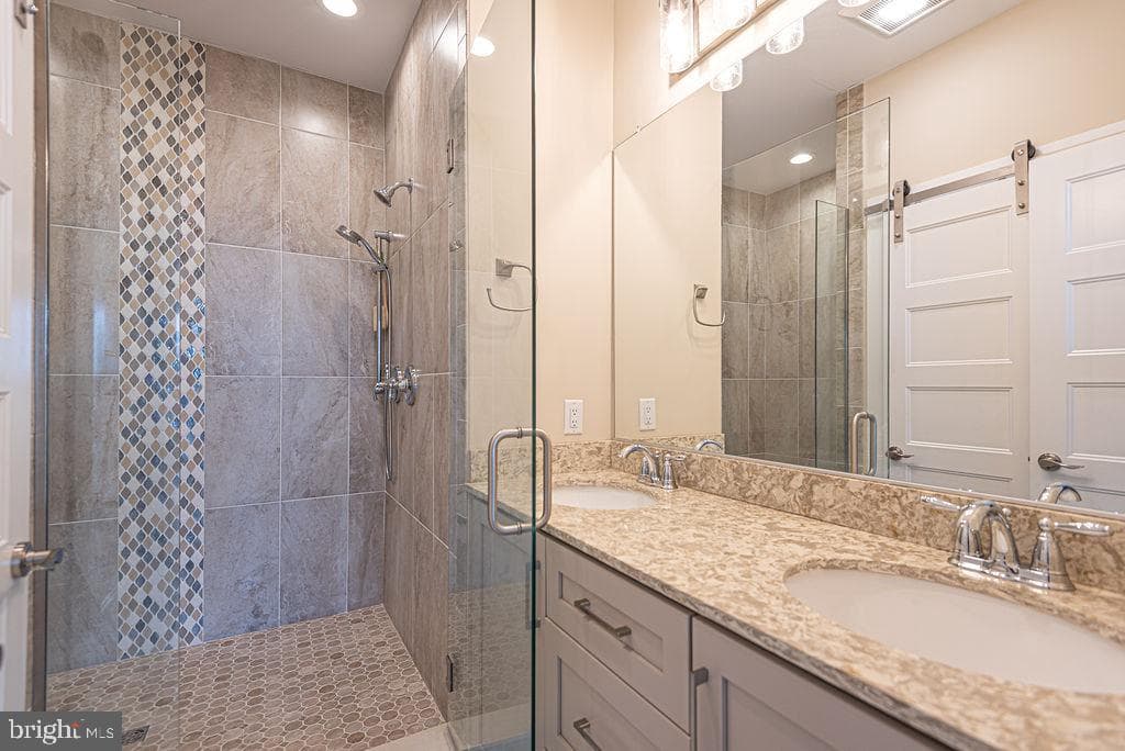 220 25th Street #d photo 49
