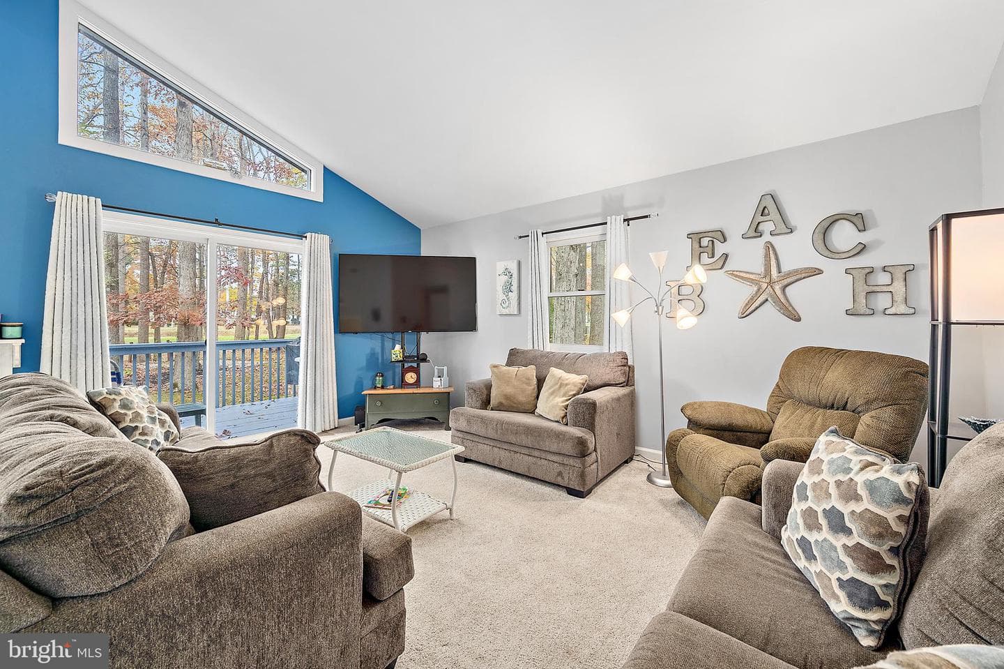 54 Cannon Drive photo 14