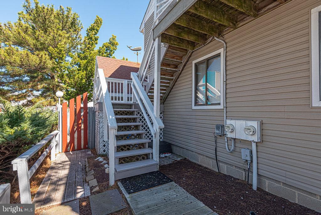 148 Jamestown Road photo 22