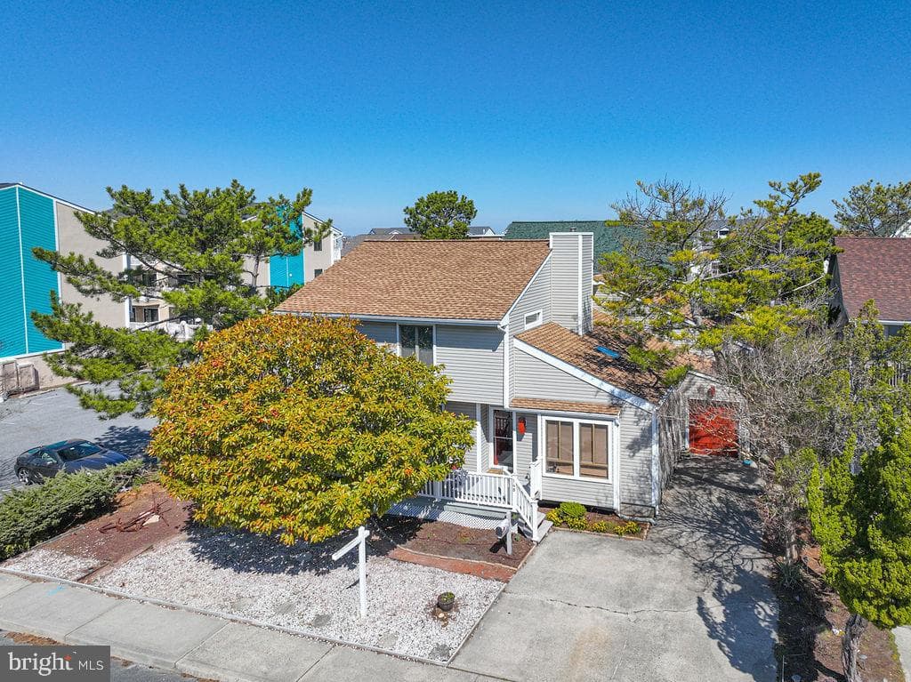 148 Jamestown Road photo 36