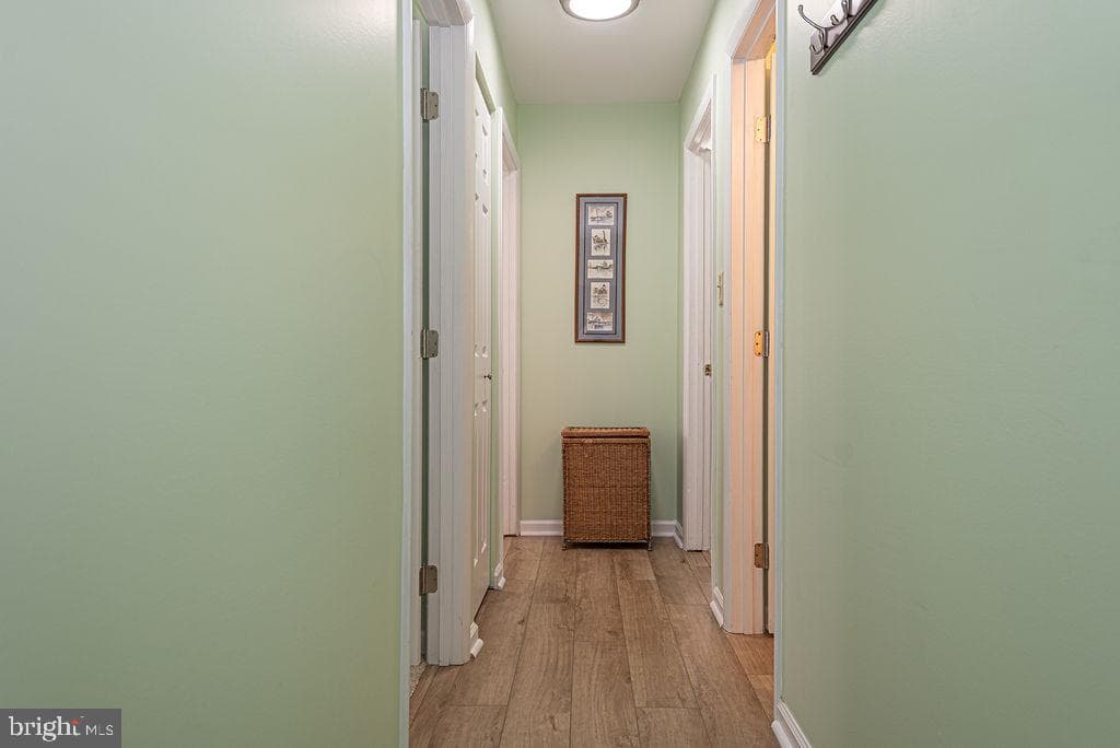 148 Jamestown Road photo 9
