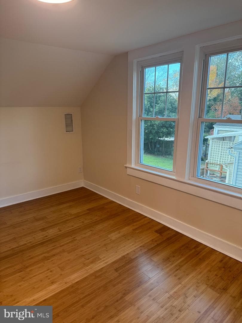 902 Cedar Street photo 19