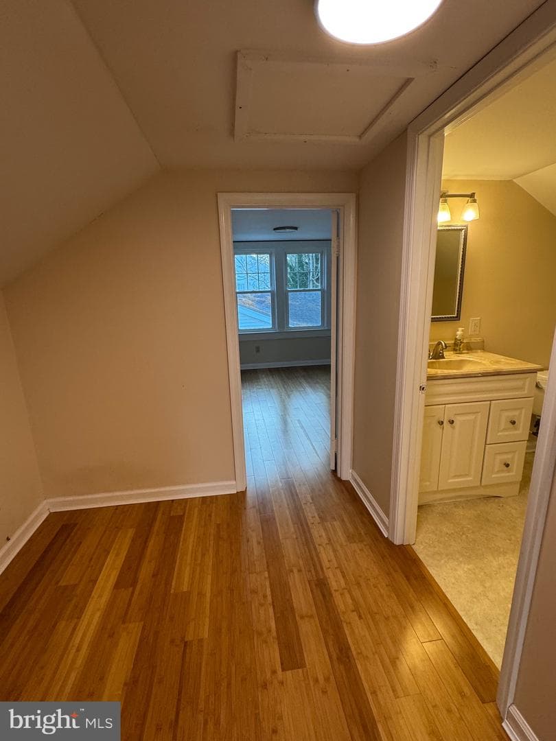 902 Cedar Street photo 20