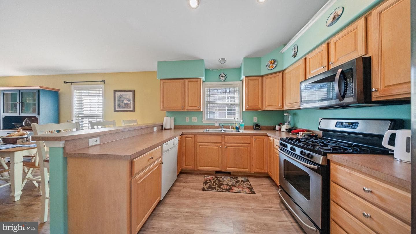 128 Sandyhook Road photo 9
