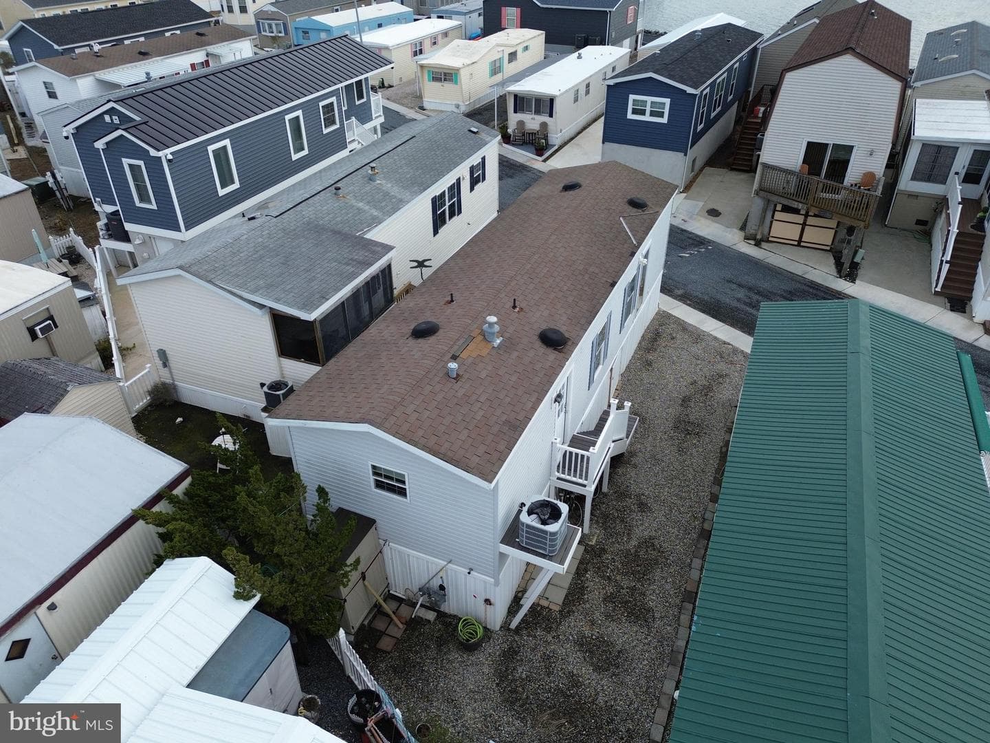 42 Middle Way Ln photo 4